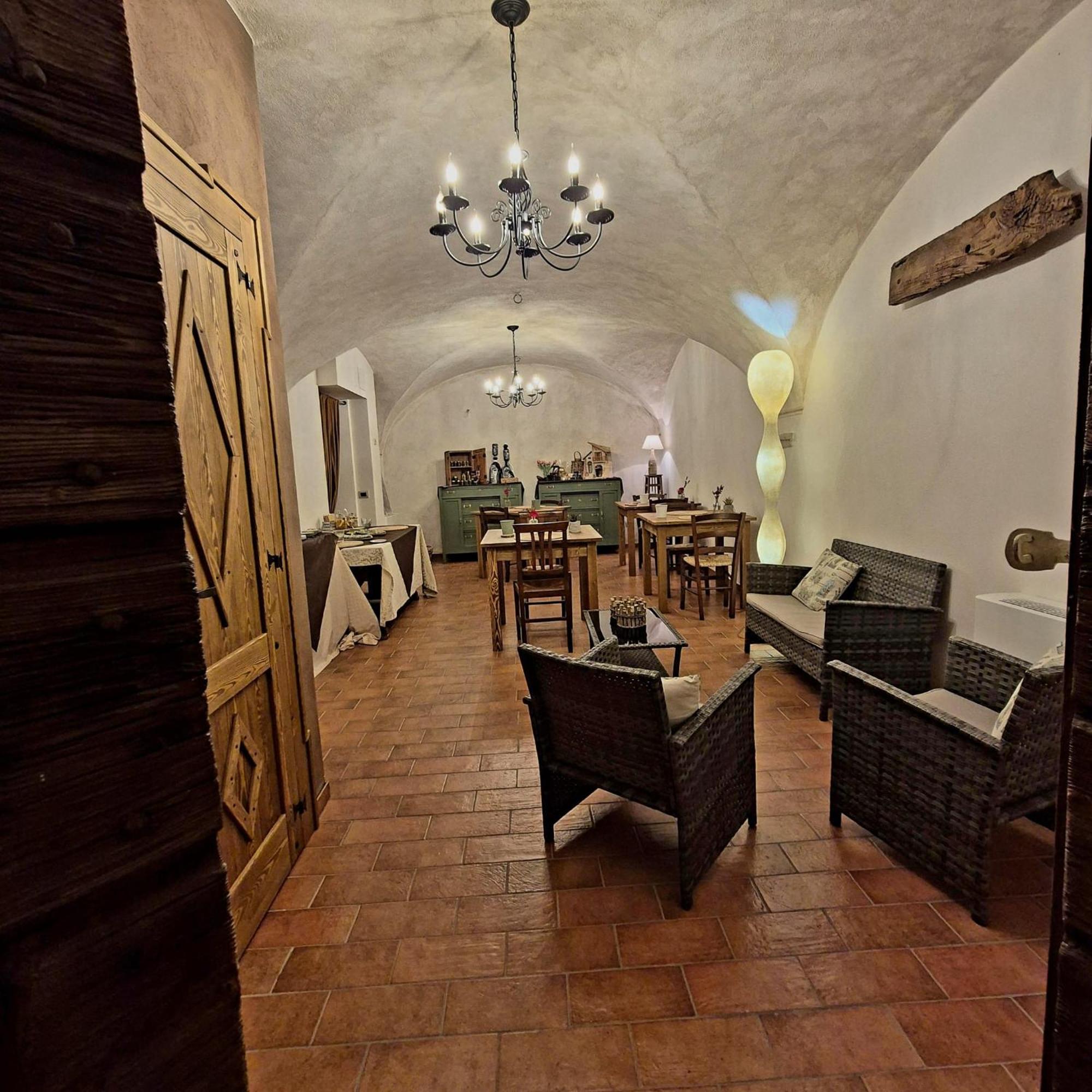 Dimora Dei Baldi - Rooms & Relax Fagnano Alto Exterior foto